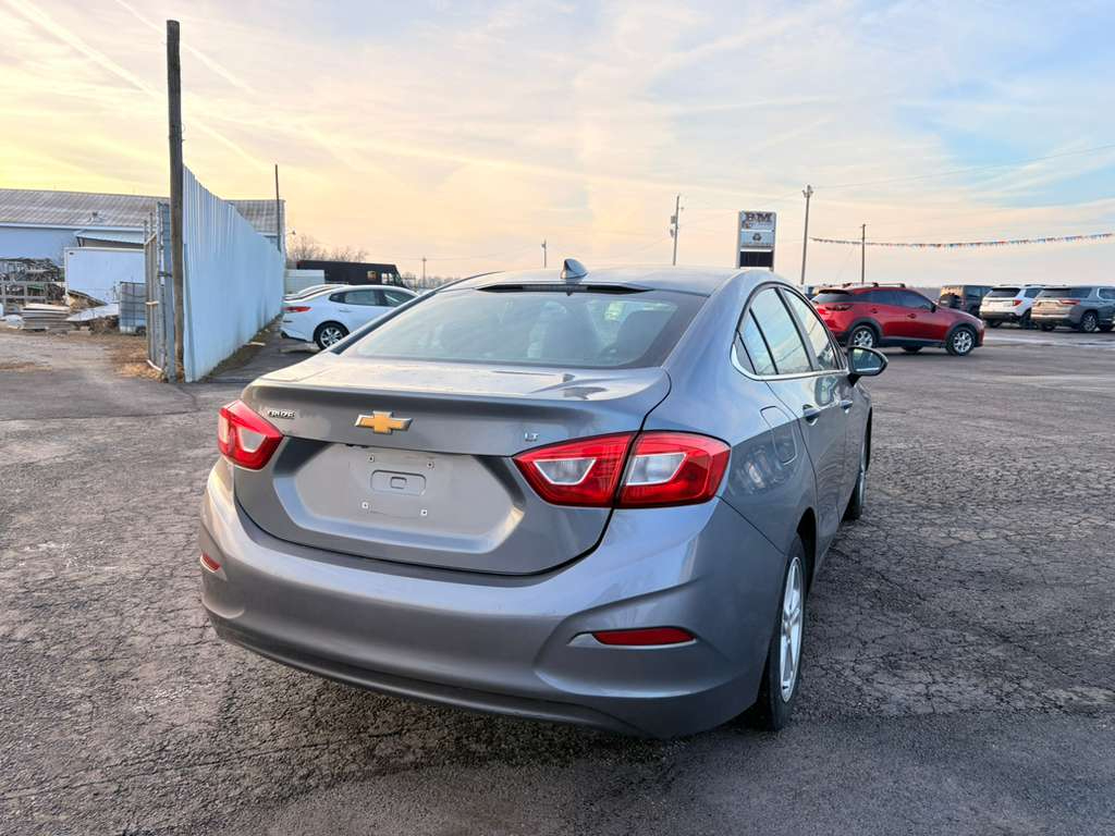 Chevrolet Cruze  2018