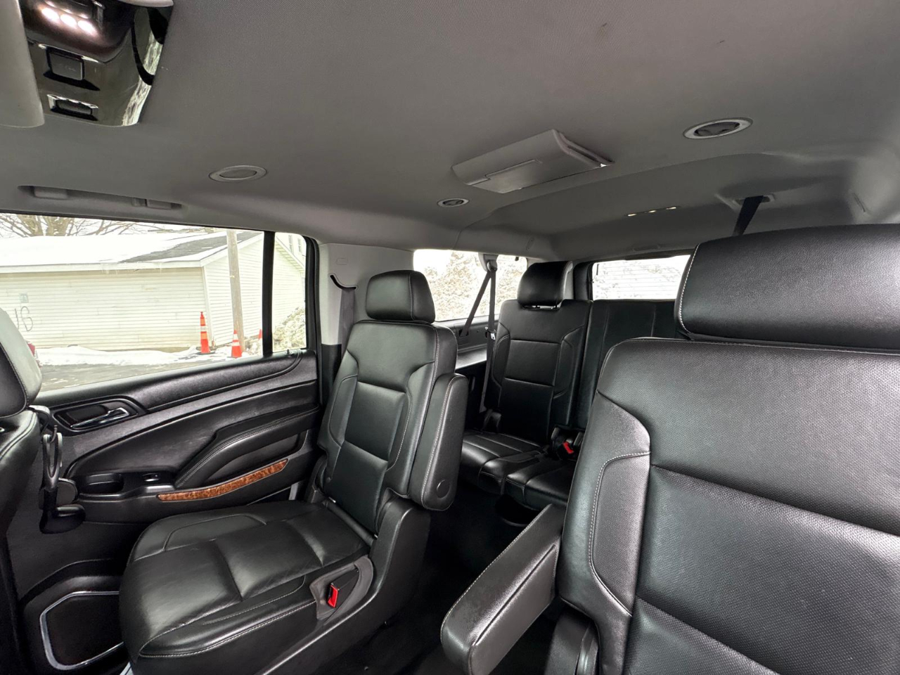 Chevrolet Suburban  2016