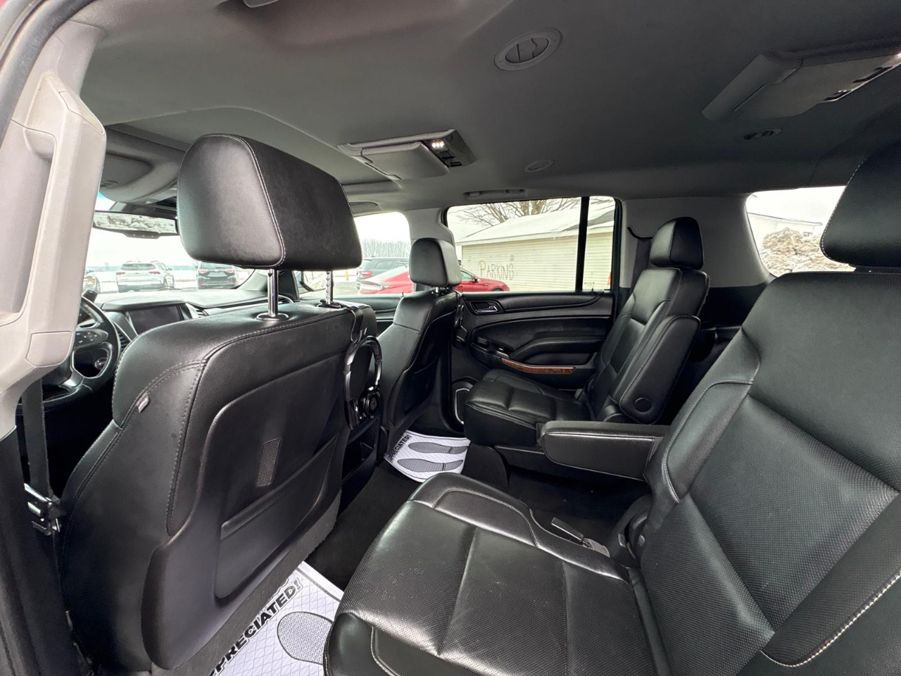 Chevrolet Suburban  2016