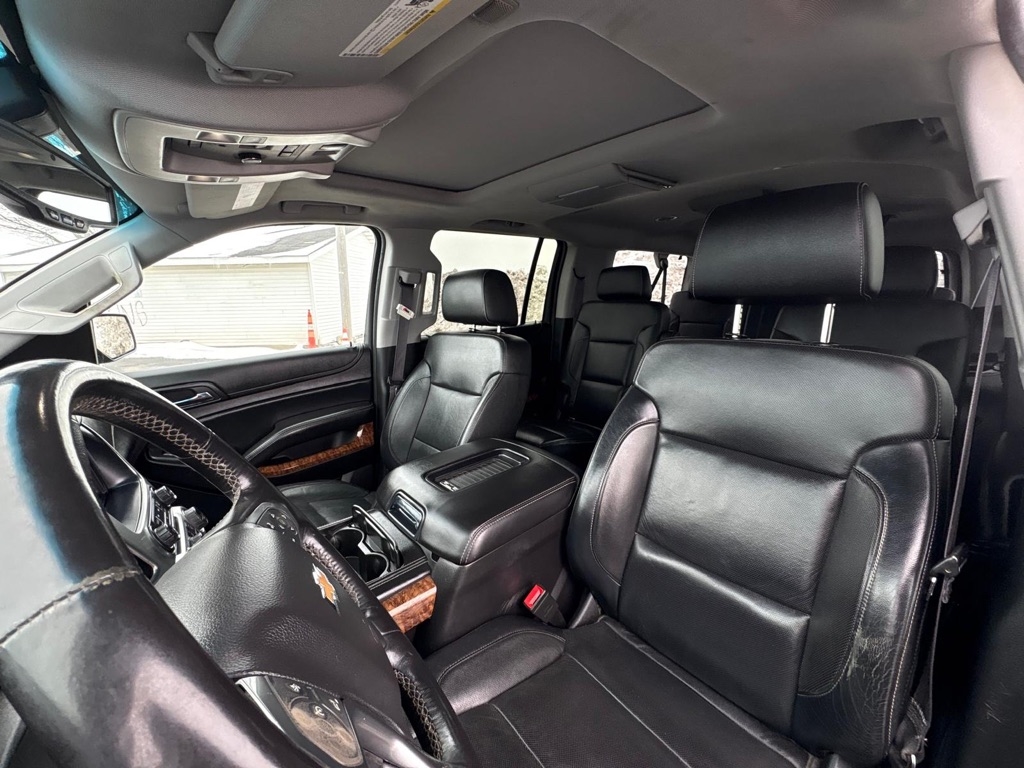 Chevrolet Suburban  2016