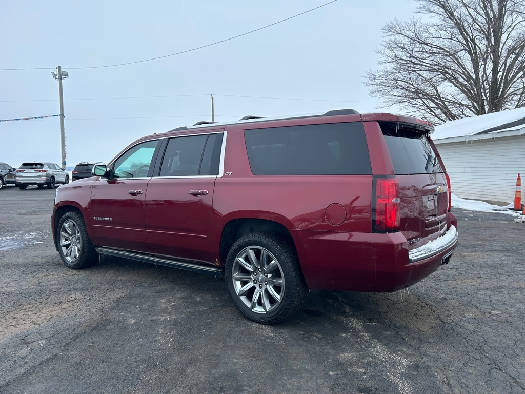 Chevrolet Suburban  2016
