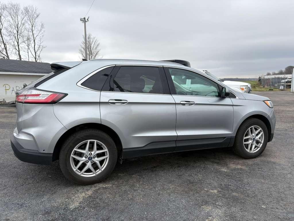 Ford Edge  2021