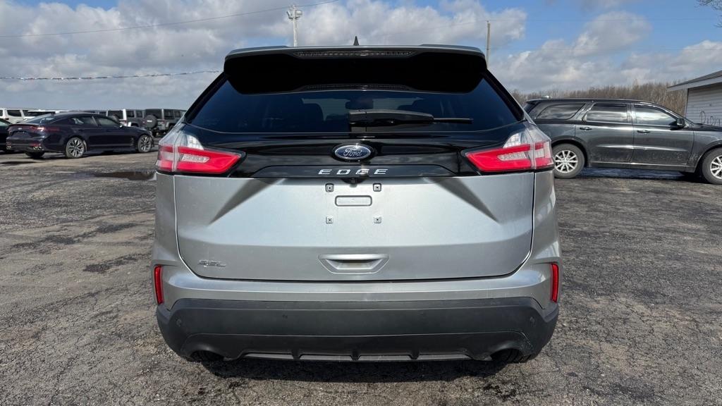 Ford Edge  2021