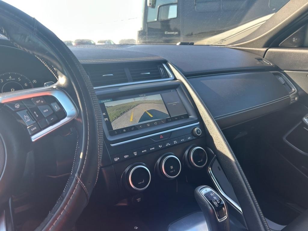 Jaguar E-Pace  2020