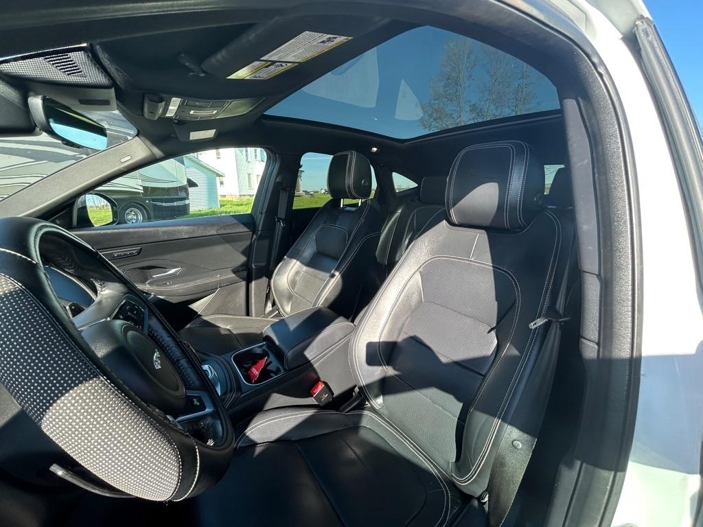 Jaguar E-Pace  2020
