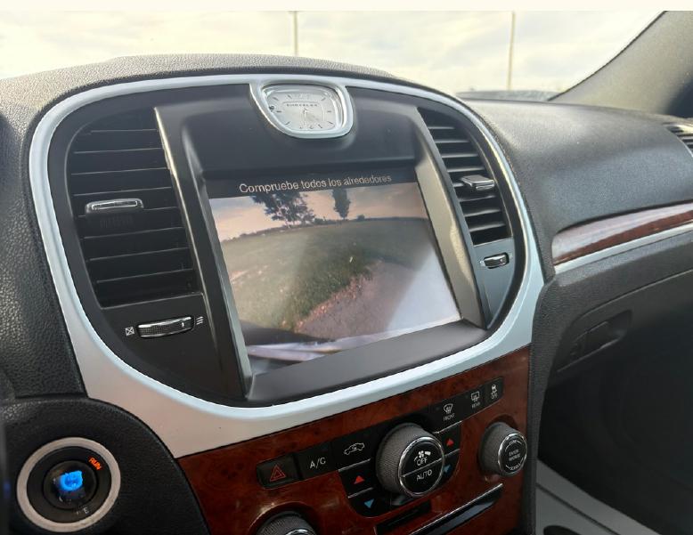 Chrysler 300  2013