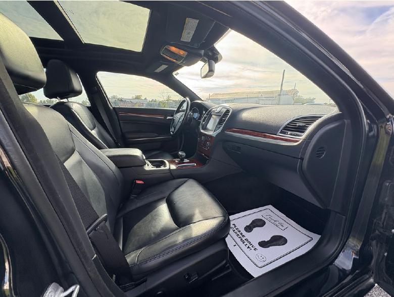 Chrysler 300  2013