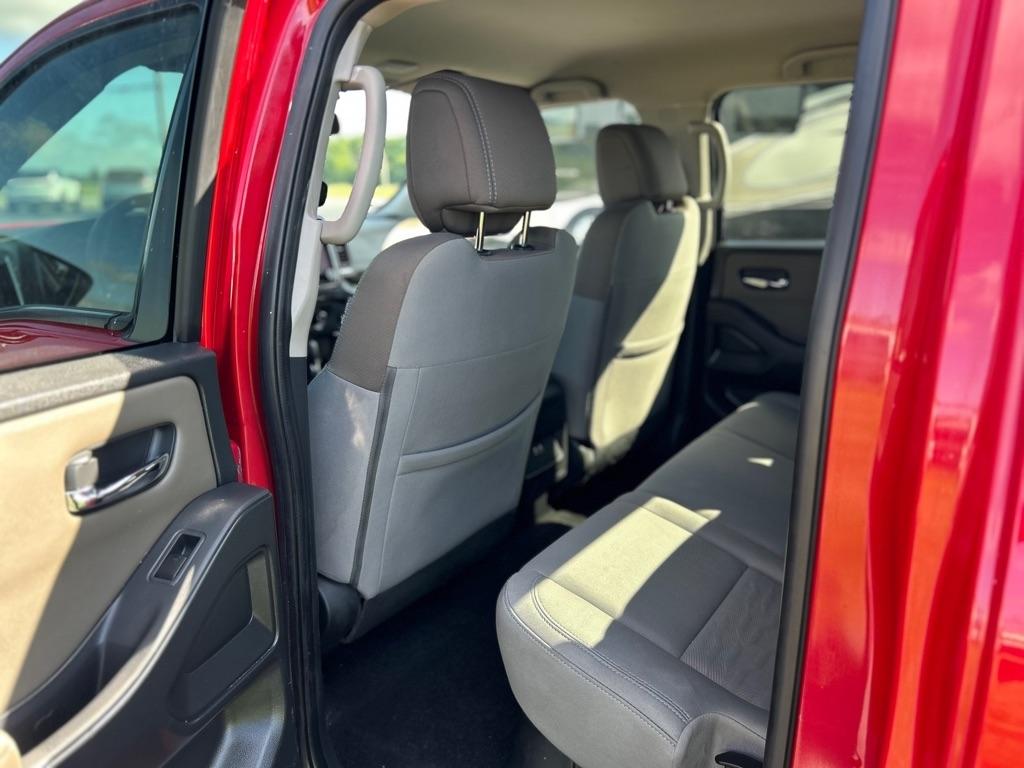 Nissan Frontier  2022