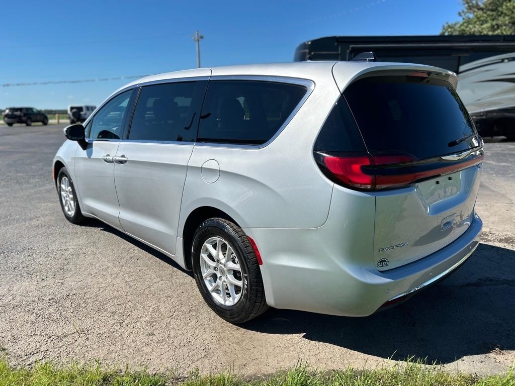 Chrysler Pacifica  2023