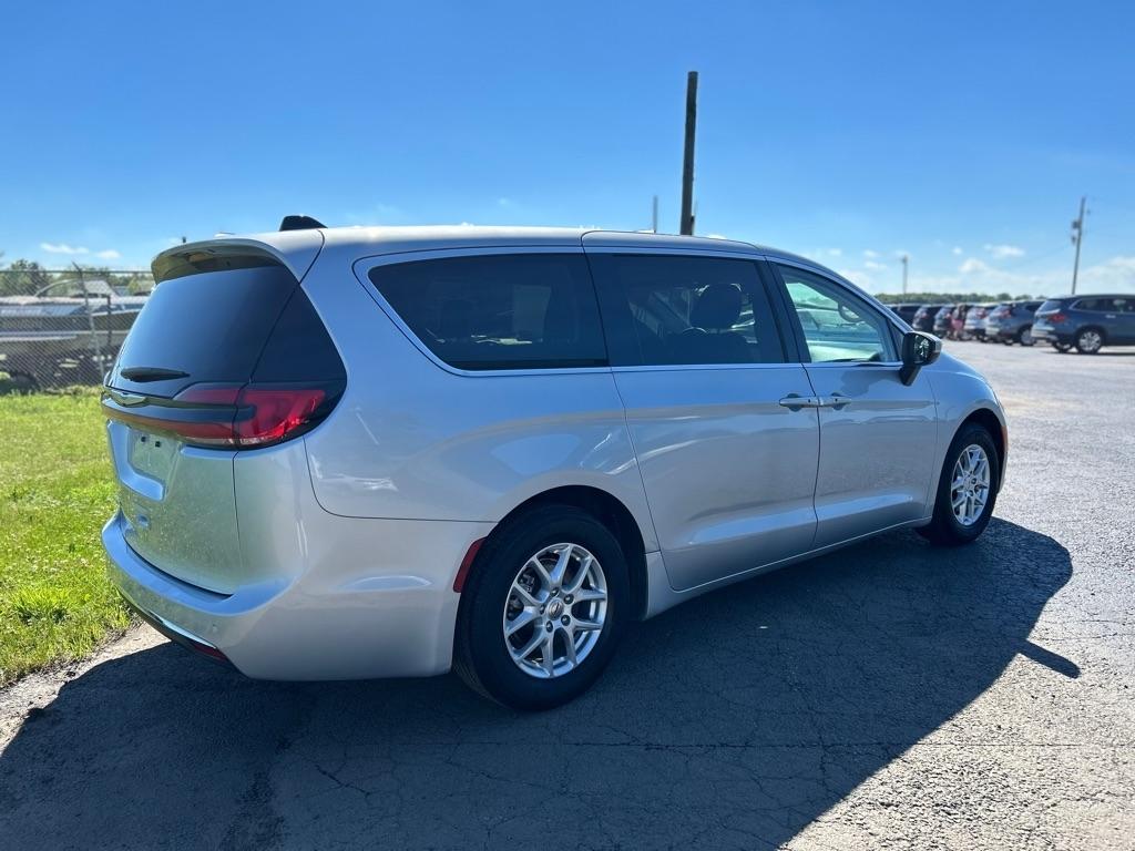 Chrysler Pacifica  2023