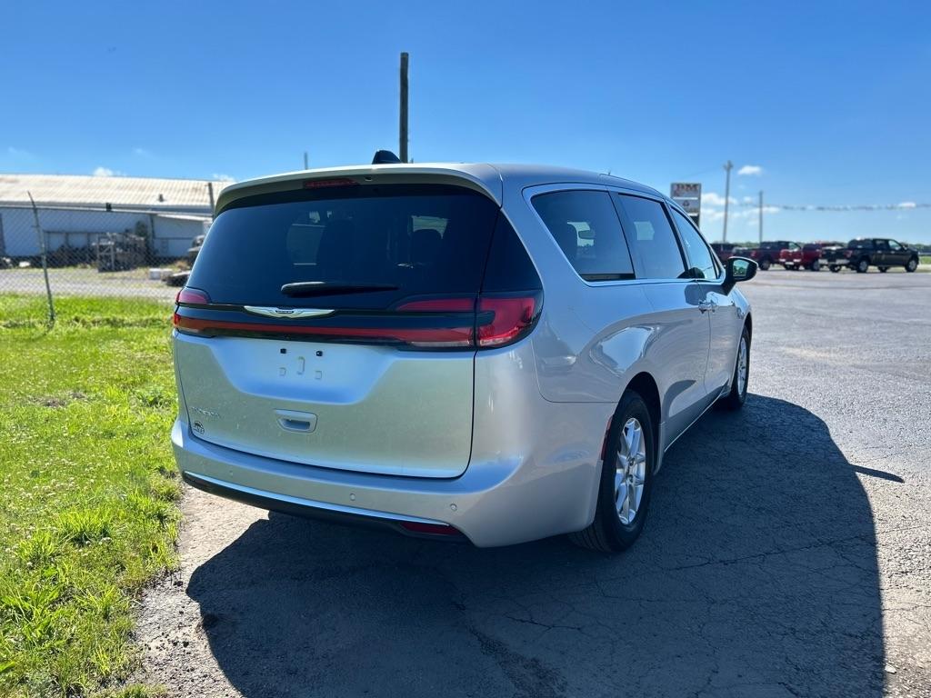 Chrysler Pacifica  2023