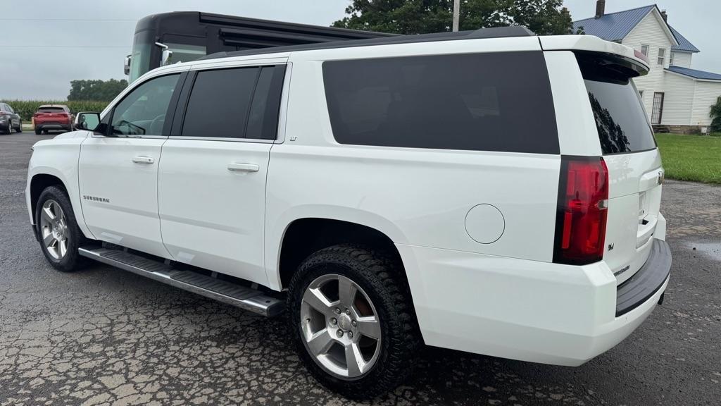 Chevrolet Suburban  2017