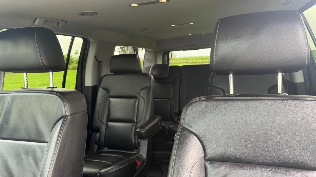 Chevrolet Suburban  2017