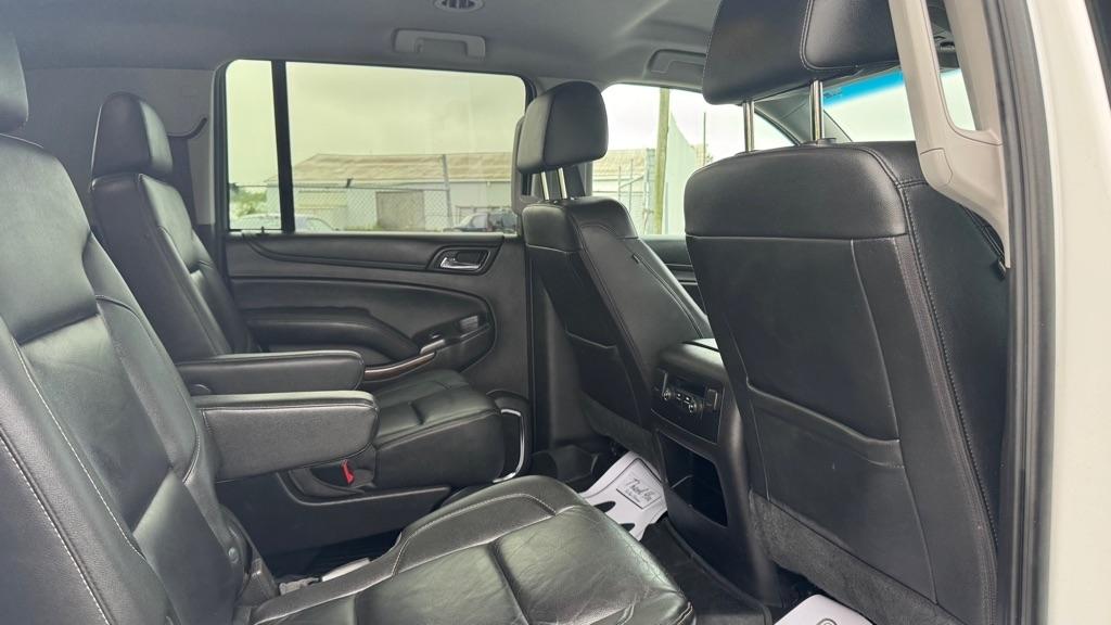 Chevrolet Suburban  2017