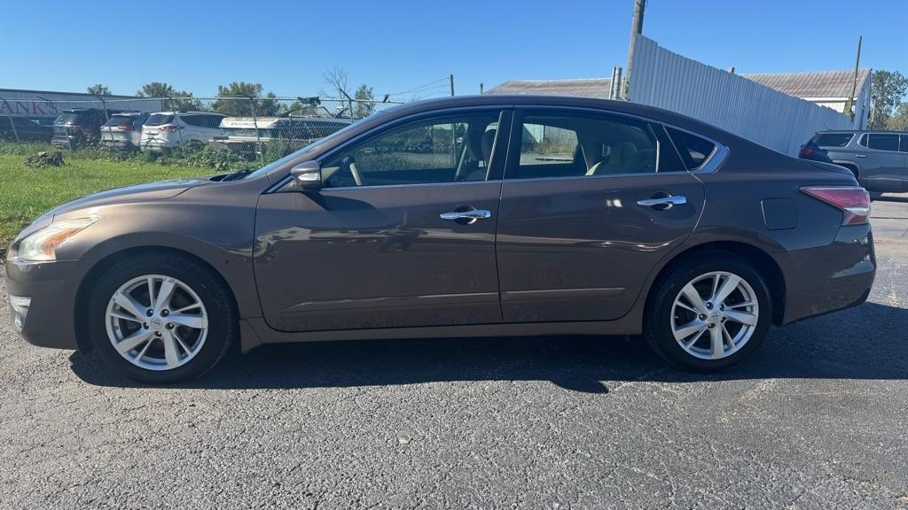 Nissan Altima  2015