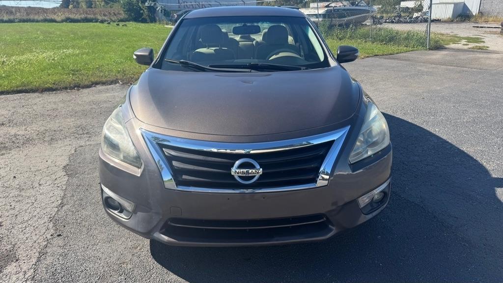 Nissan Altima  2015