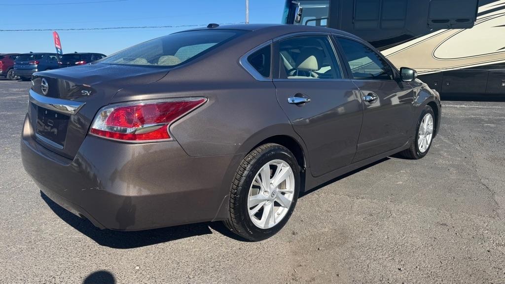 Nissan Altima  2015