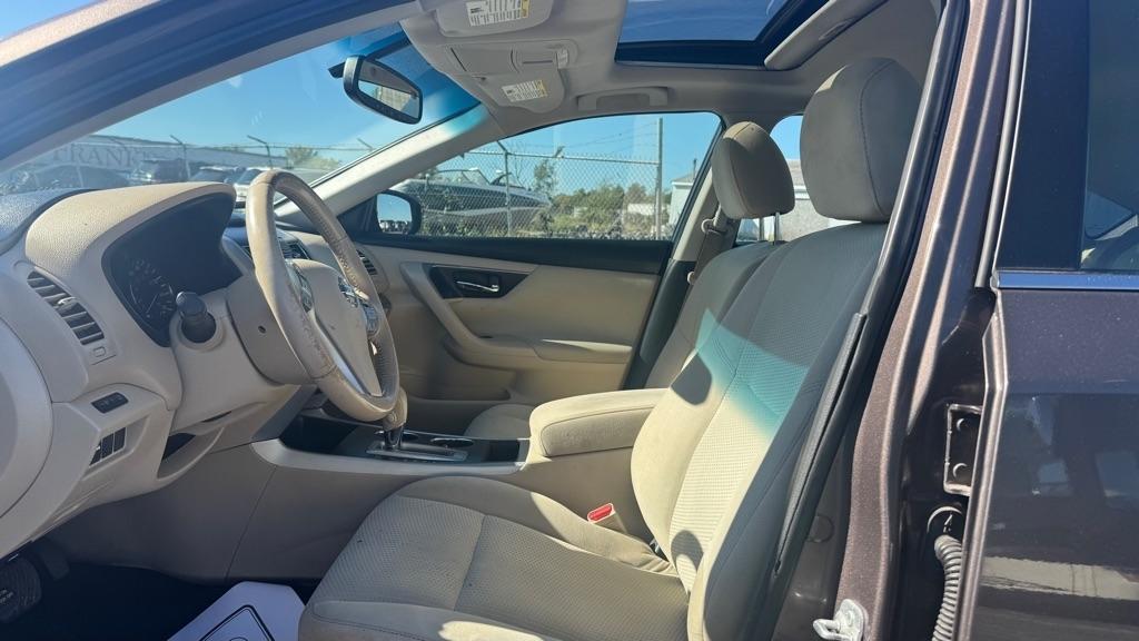 Nissan Altima  2015