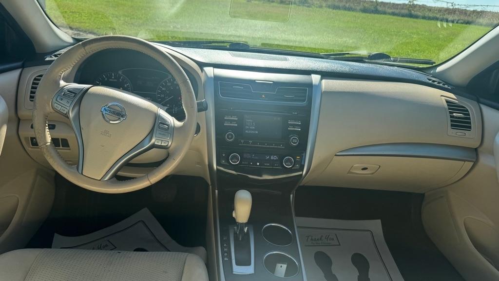 Nissan Altima  2015