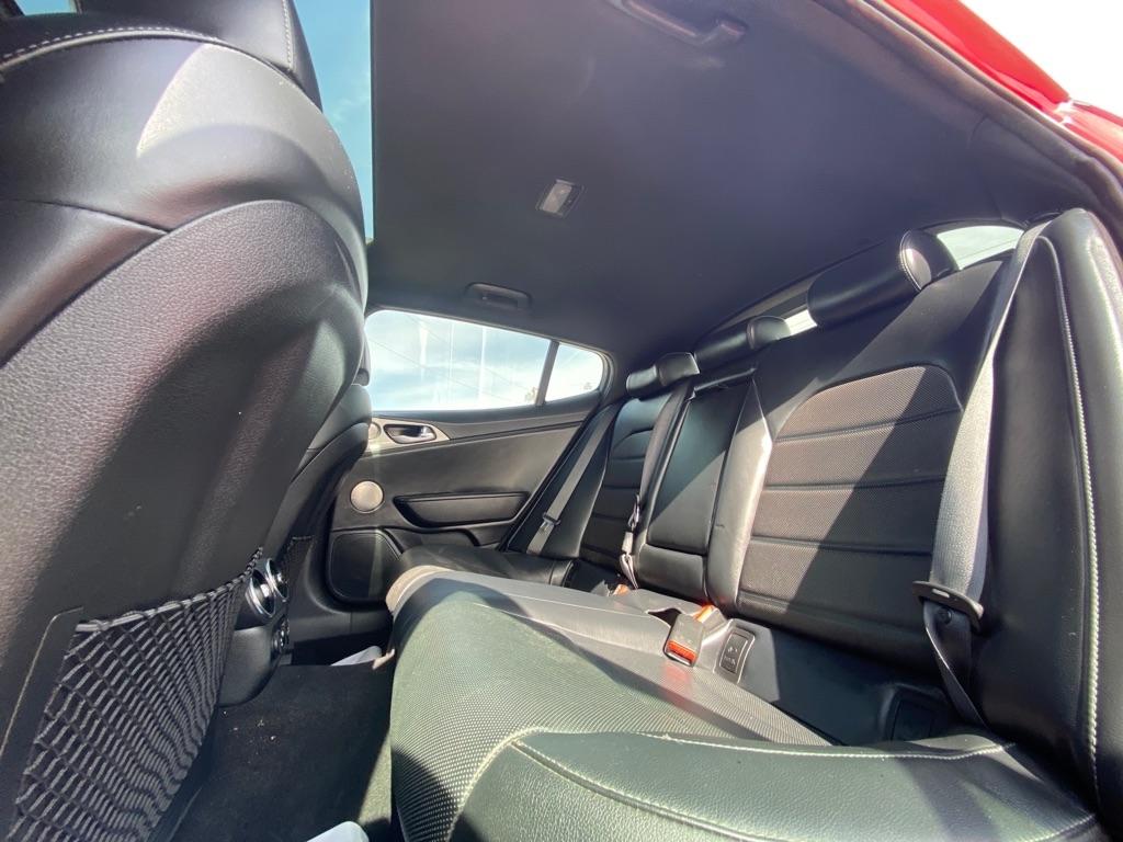 Kia Stinger  2018