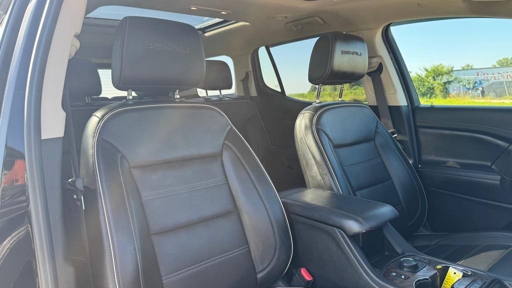 GMC Acadia  2021