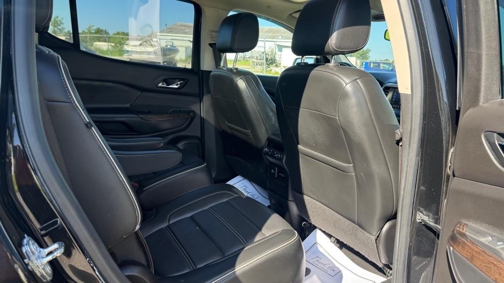 GMC Acadia  2021