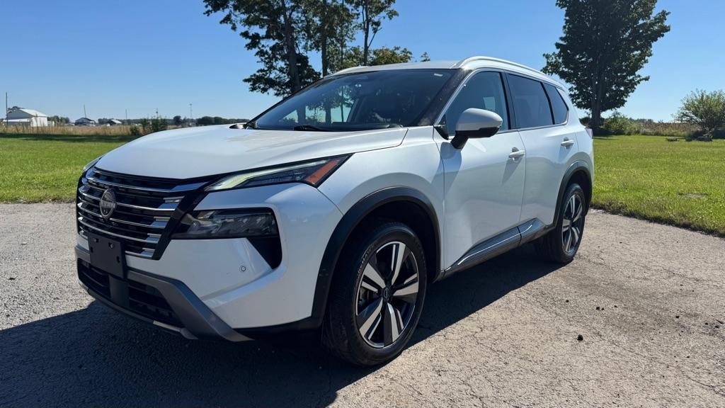 2024 Nissan Rogue SL