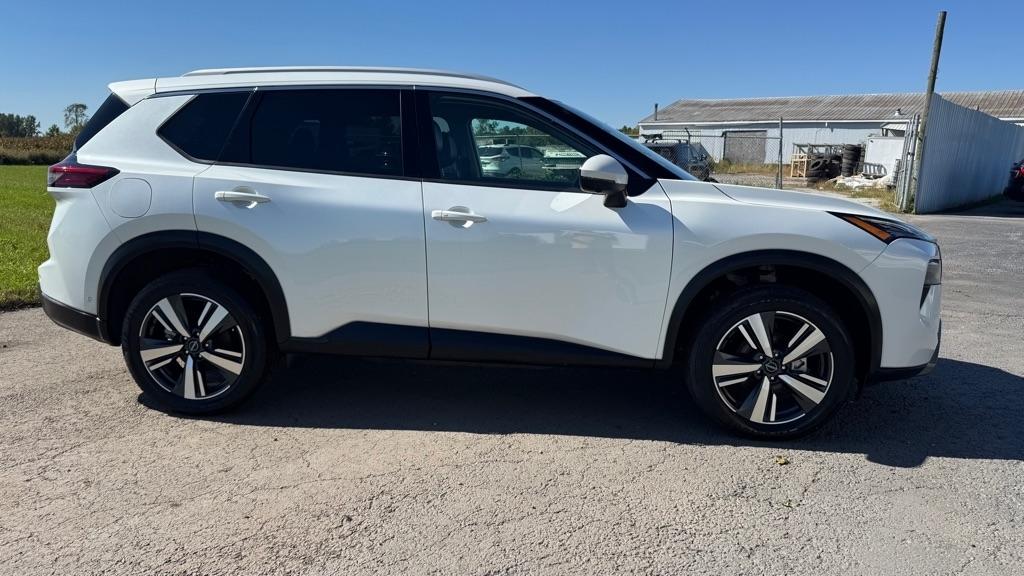 Nissan Rogue  2024