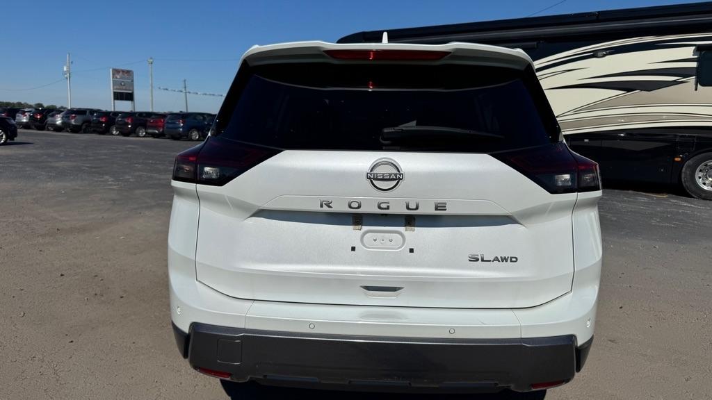Nissan Rogue  2024