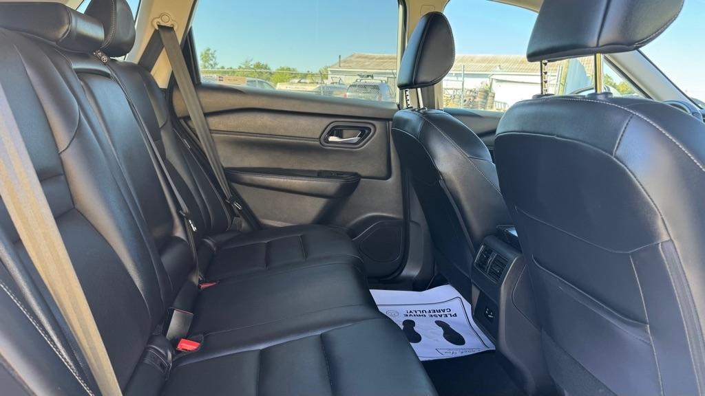Nissan Rogue  2024