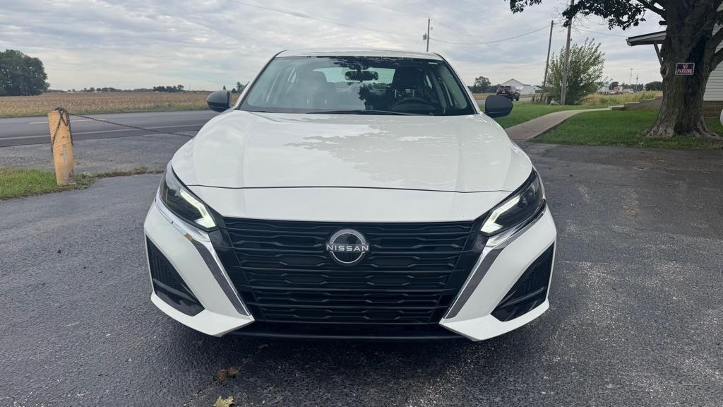 Nissan Altima  2025