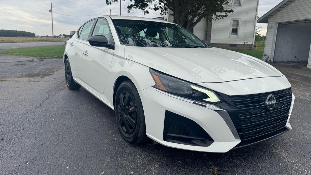 Nissan Altima  2025