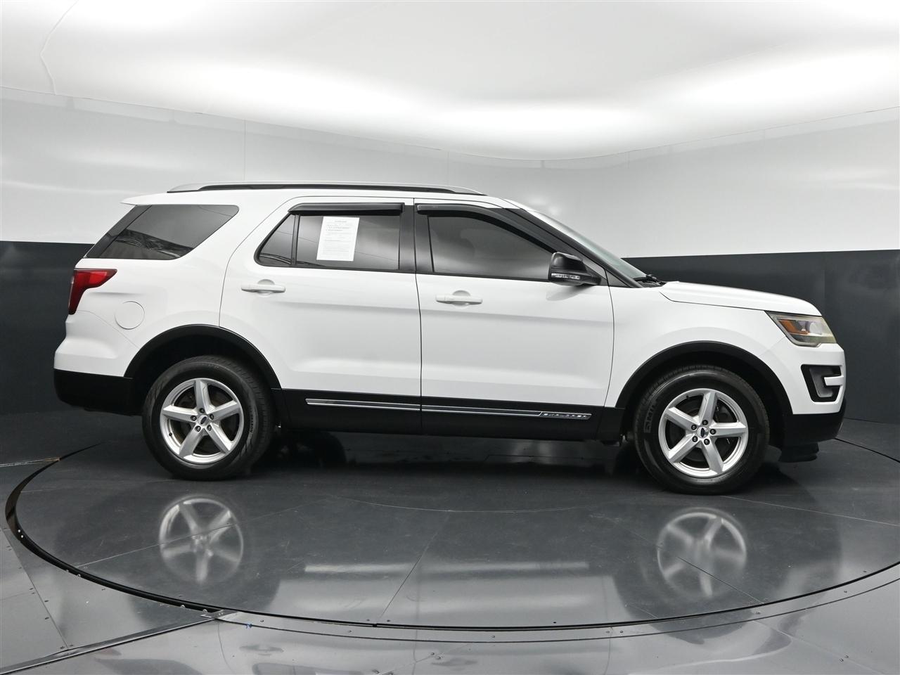 Ford Explorer XLT 4WD 2017