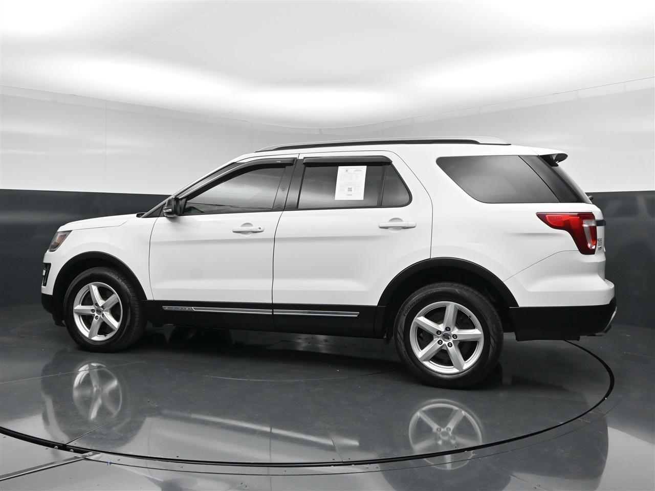 Ford Explorer XLT 4WD 2017