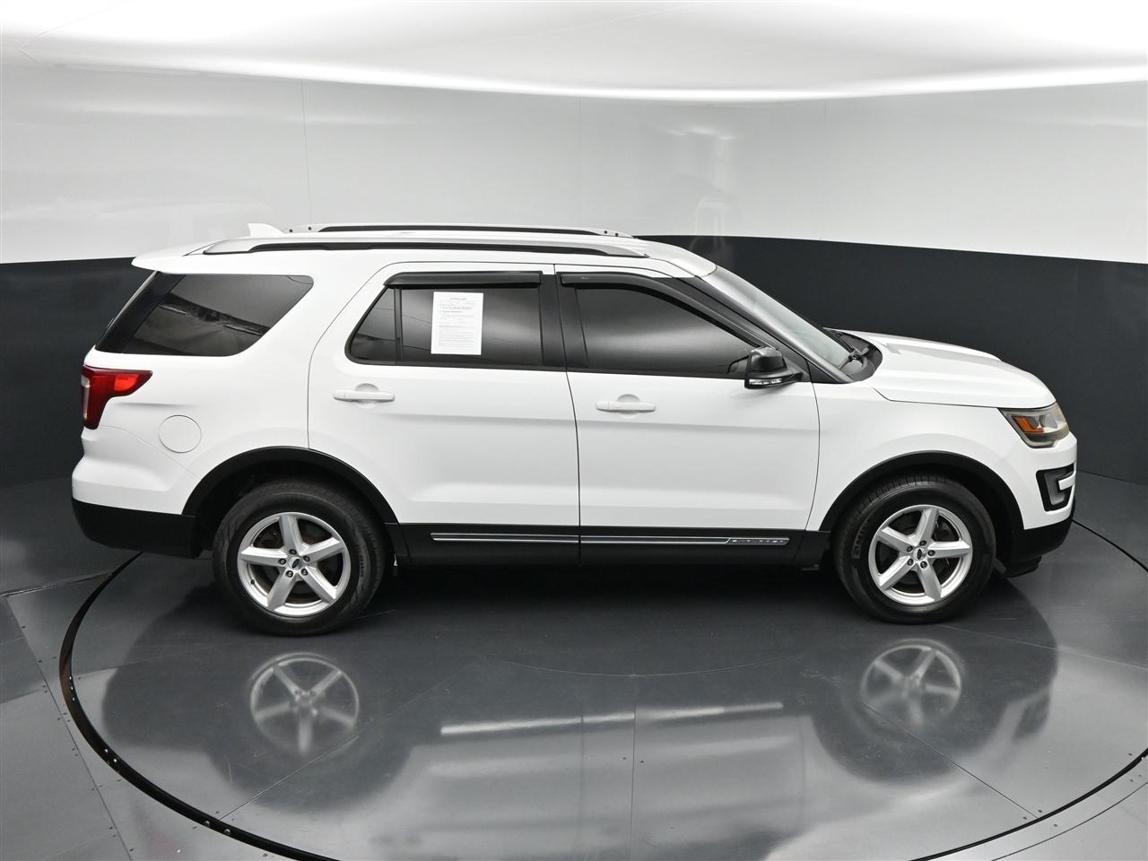Ford Explorer XLT 4WD 2017