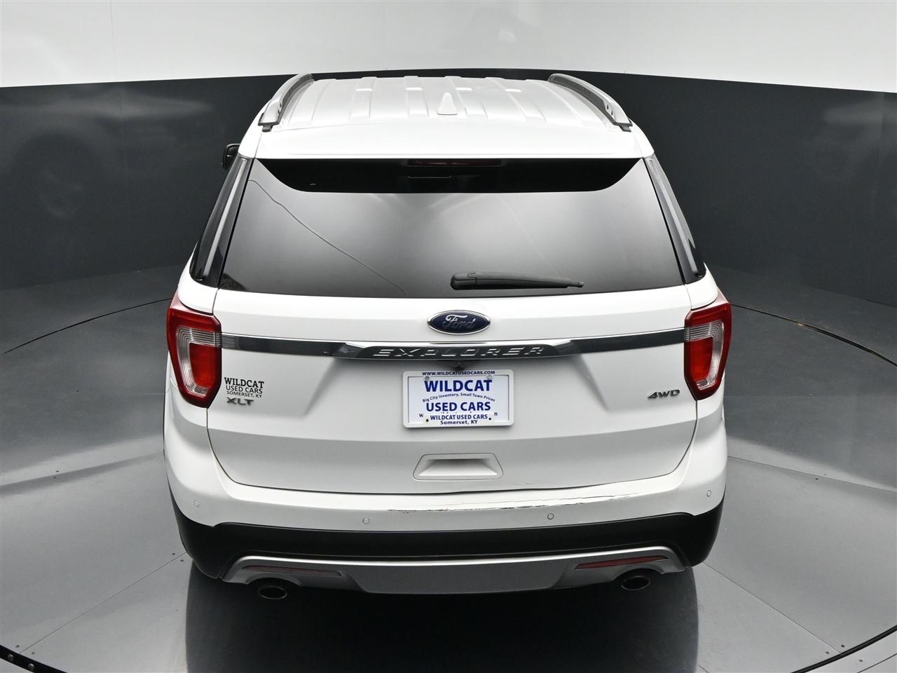Ford Explorer XLT 4WD 2017