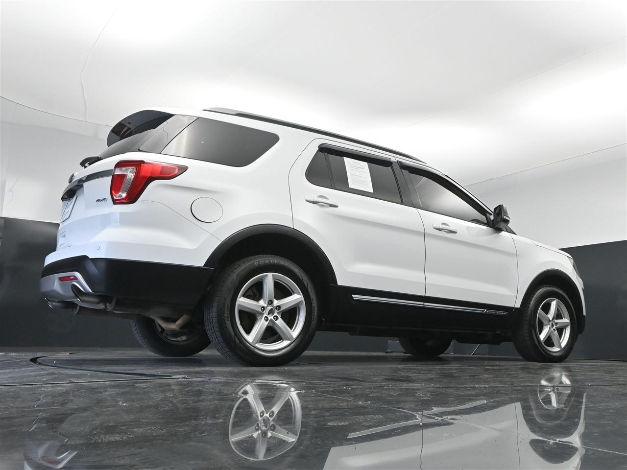 Ford Explorer XLT 4WD 2017