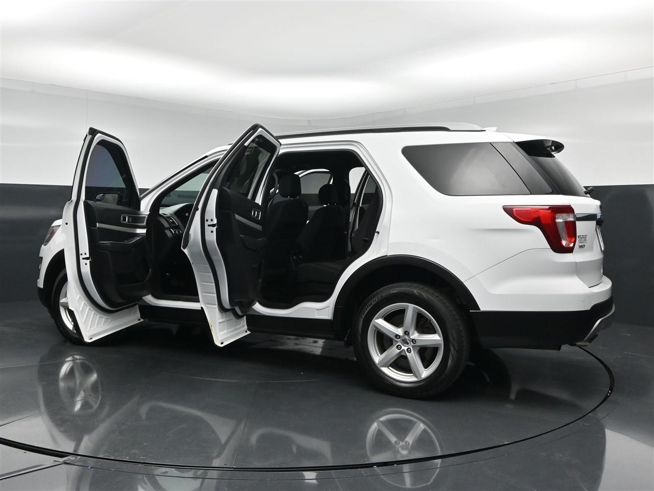 Ford Explorer XLT 4WD 2017