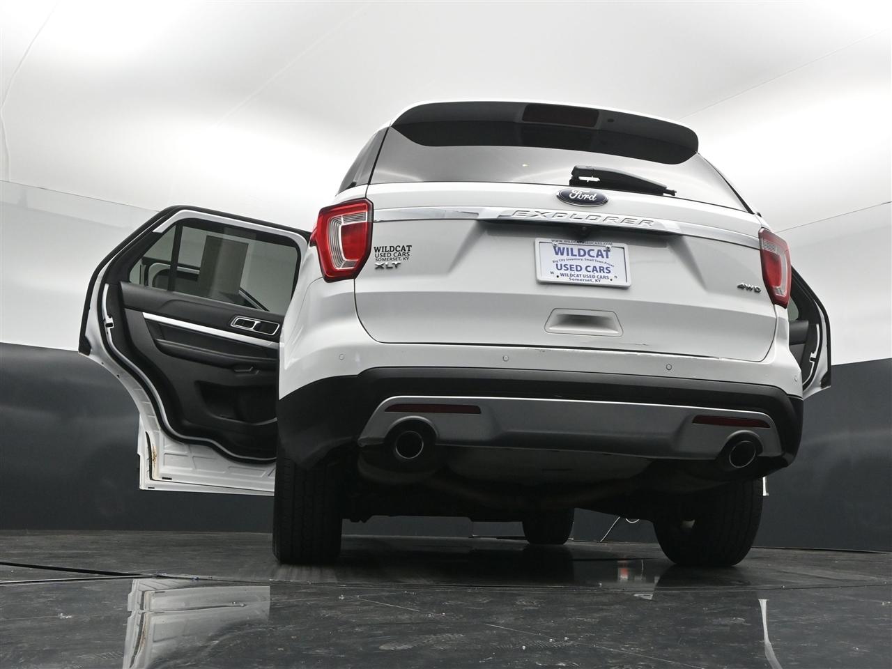 Ford Explorer XLT 4WD 2017