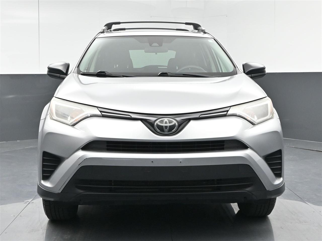 Toyota RAV4 LE FWD 2018