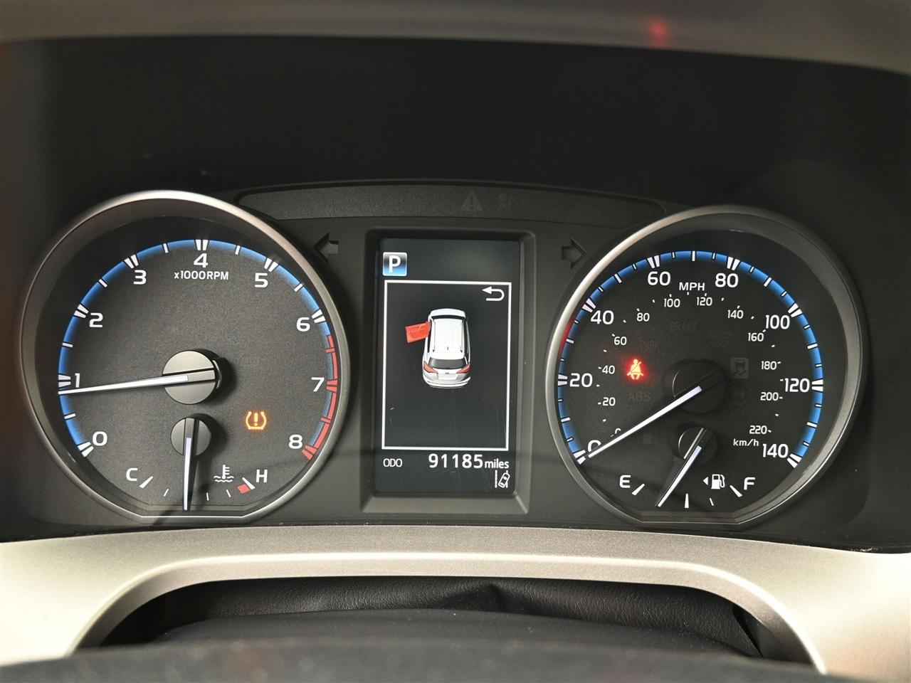 Toyota RAV4 LE FWD 2018