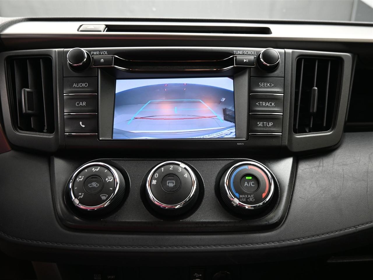 Toyota RAV4 LE FWD 2018