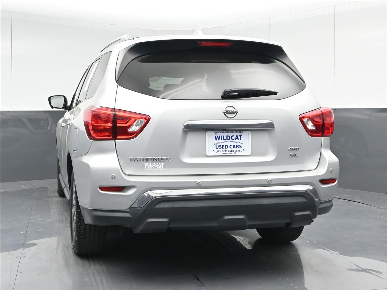 Nissan Pathfinder SL 4WD 2019