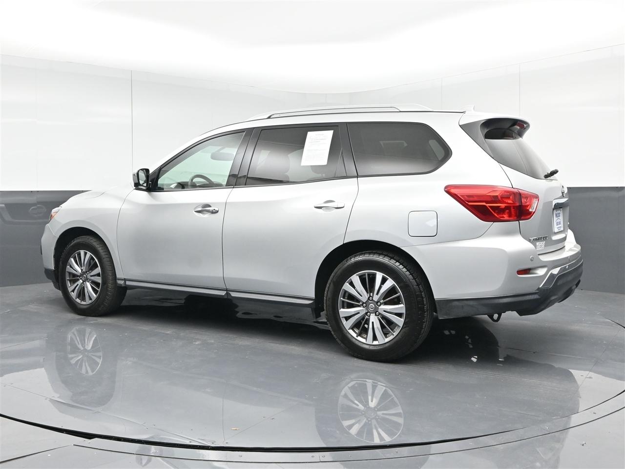 Nissan Pathfinder SL 4WD 2019