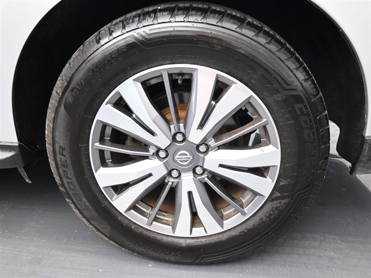 Nissan Pathfinder SL 4WD 2019