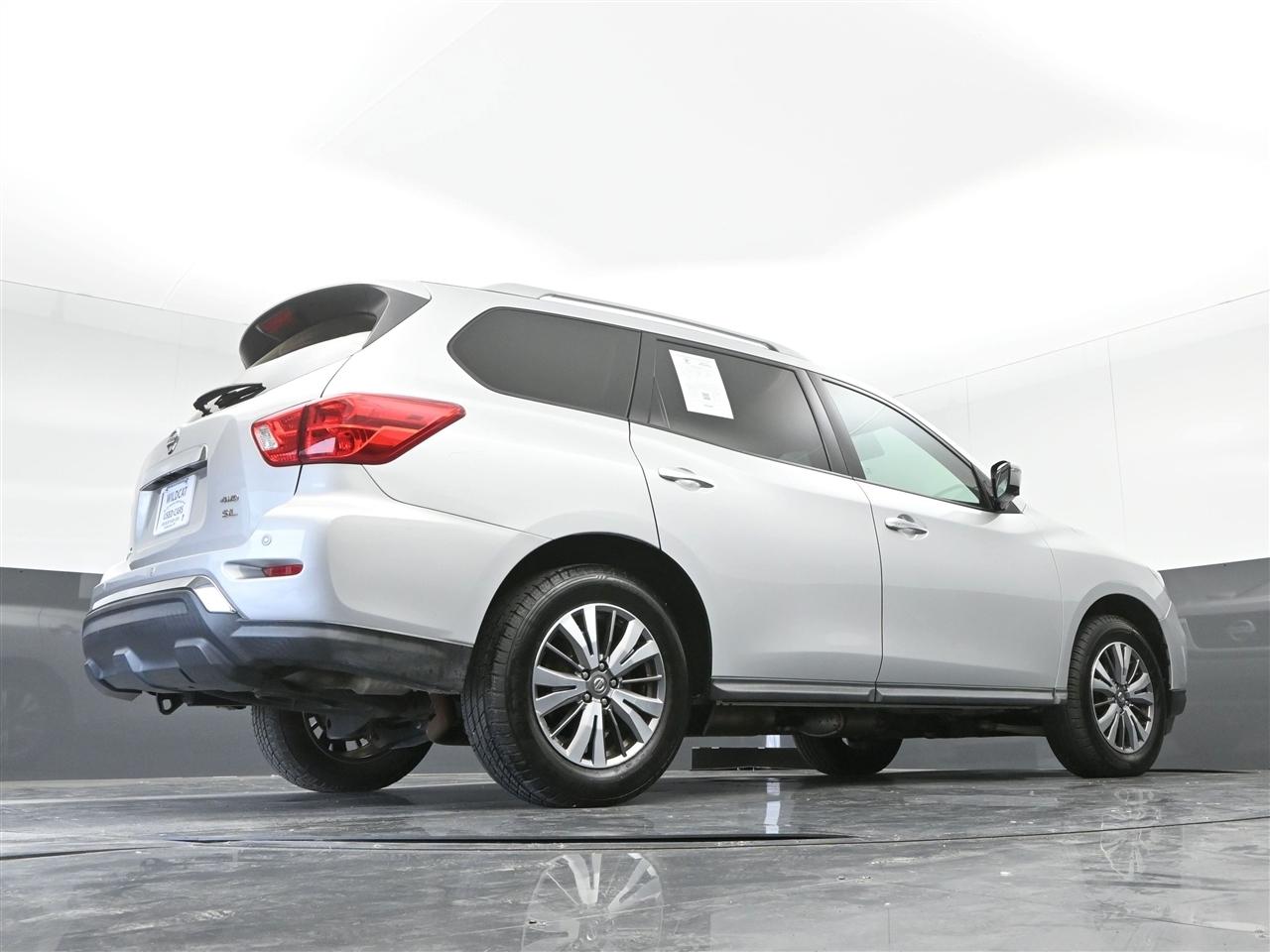 Nissan Pathfinder SL 4WD 2019