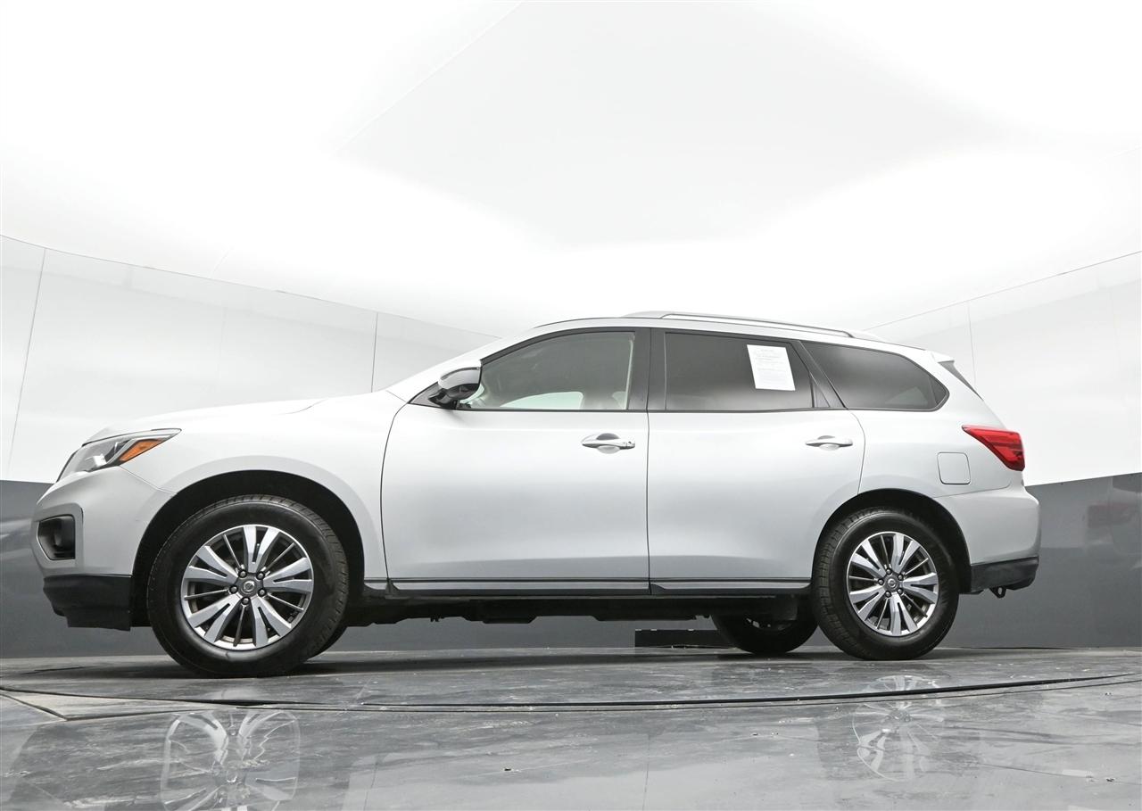 Nissan Pathfinder SL 4WD 2019
