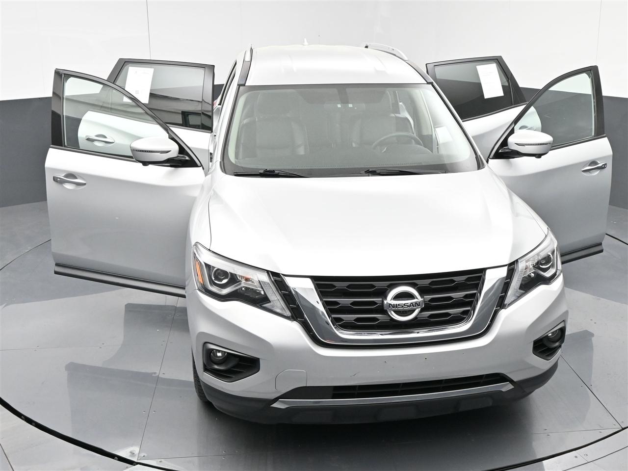 Nissan Pathfinder SL 4WD 2019