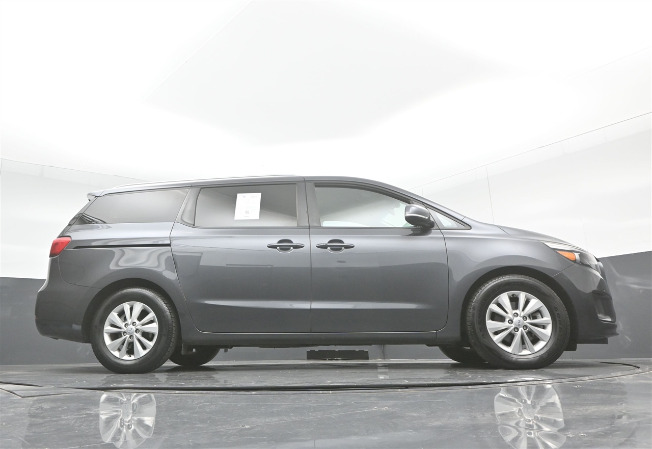 Kia Sedona LX 2017