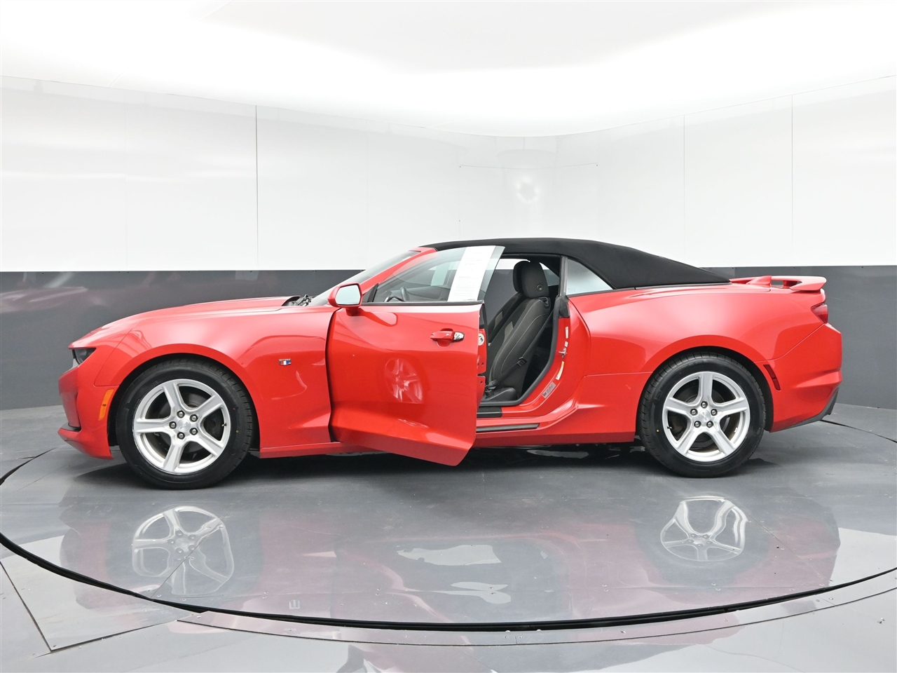 Chevrolet Camaro 1LT Convertible 8A 2019